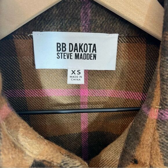 BB Dakota by Steve Madden Boxy Shacket in Cashew Plaid | Size XS - Picture 5 of 9